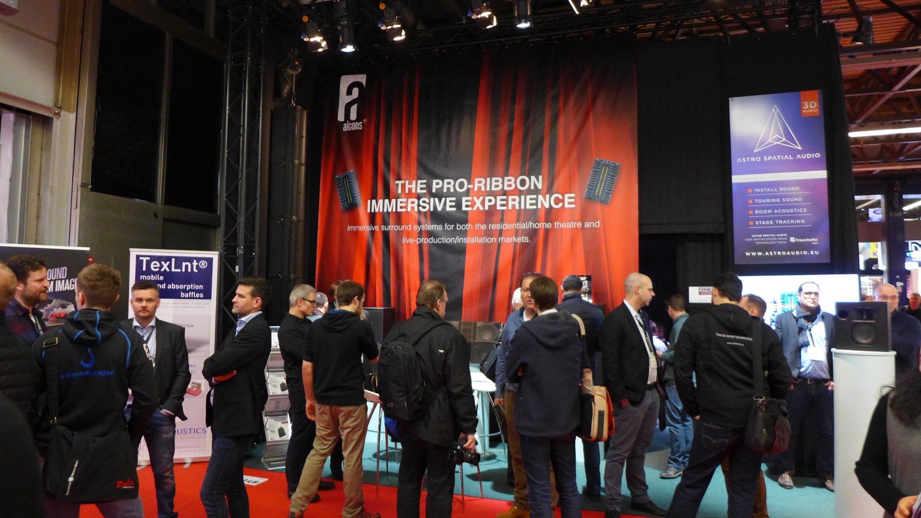Pro-Ribbon Immersive Experience Gains New Fans @ ISE - Alcons Audio