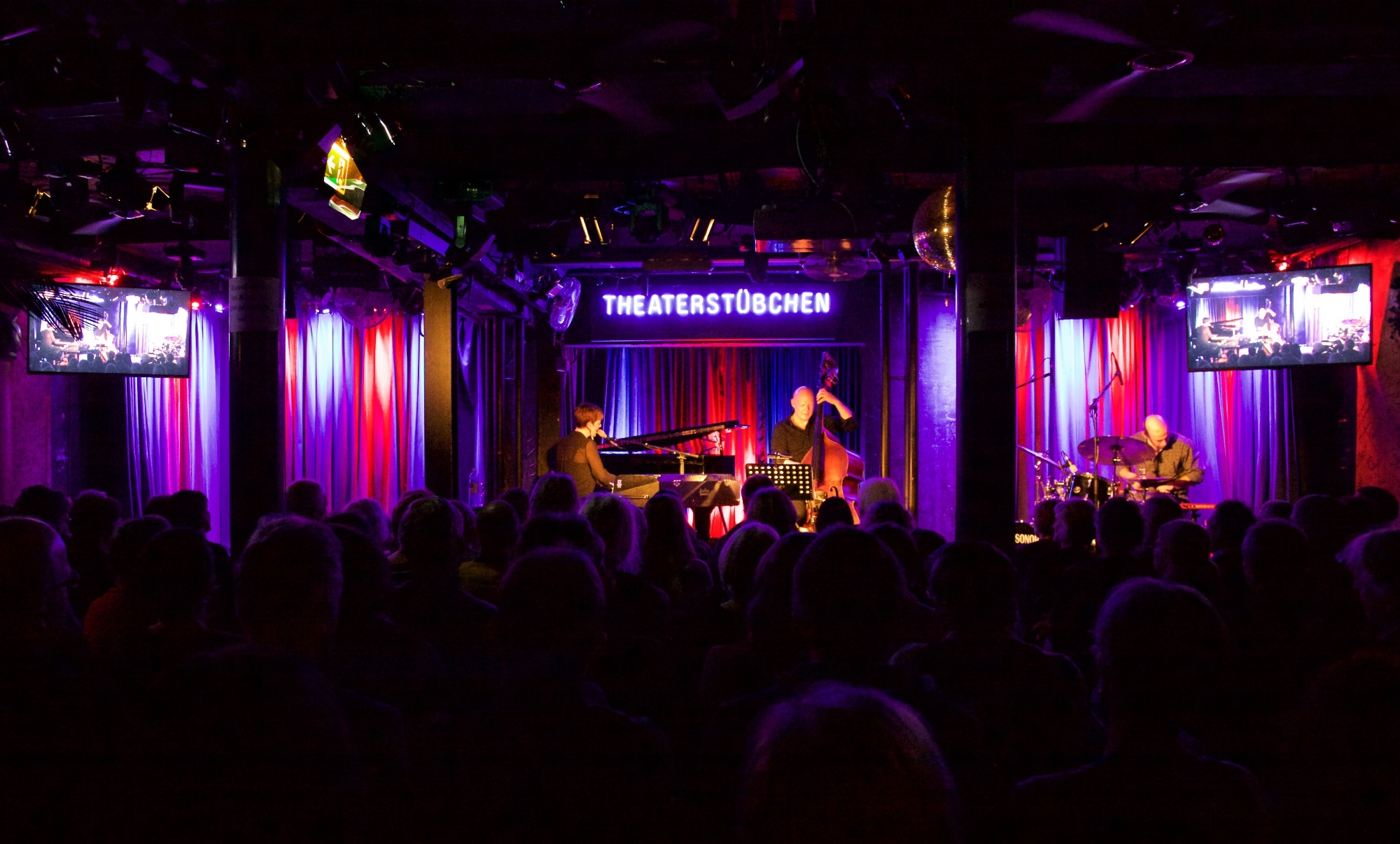 Single party rostock image 6