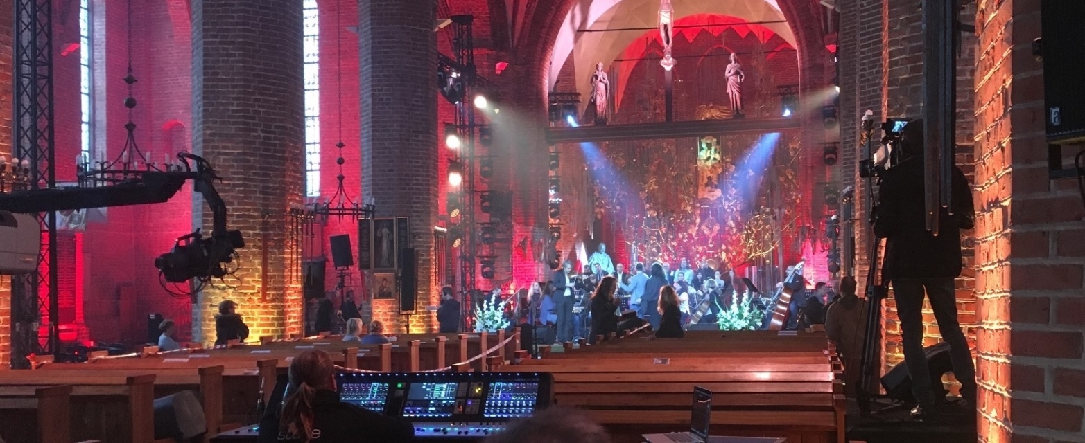 Taming Reverberant Church Acoustics For Plácido Domingo Jr