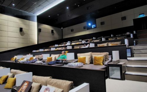 Flix Cinema MOI met bezoekers